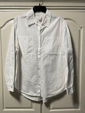 Button Down Shirt Size M Excellent Conditions